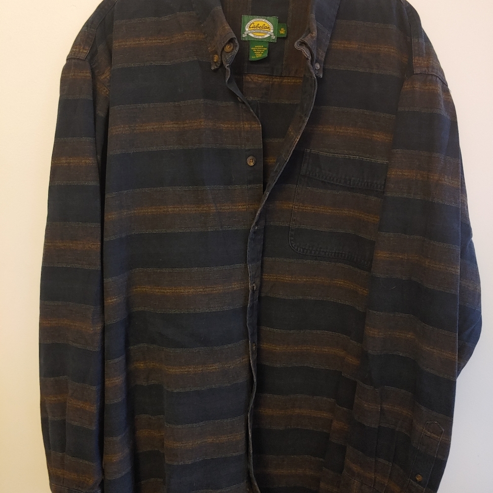 Cabela's men's flannel outdoor shirt. Never worn.